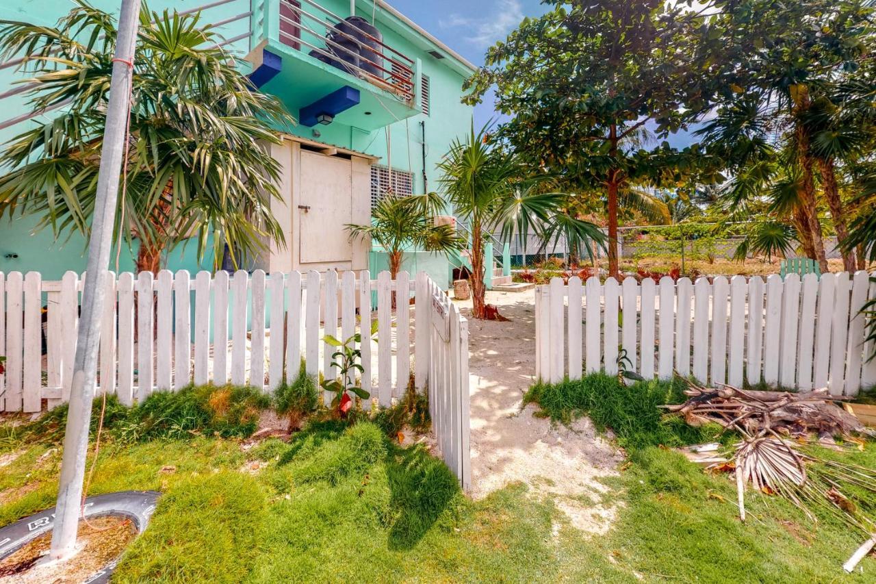Almond Tree 3 At Island Cabanas Gold Standard Certified Caye Caulker Exterior photo