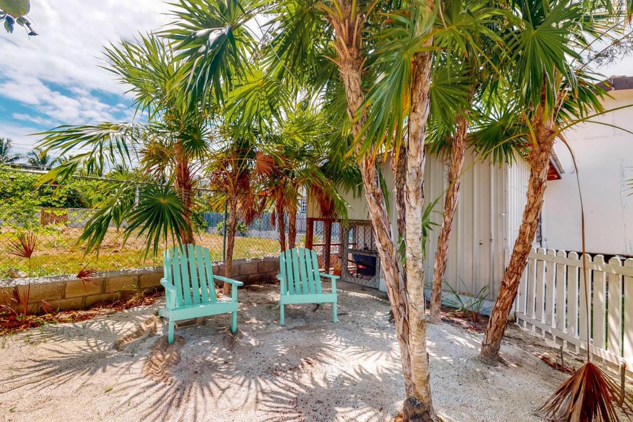 Almond Tree 3 At Island Cabanas Gold Standard Certified Caye Caulker Exterior photo
